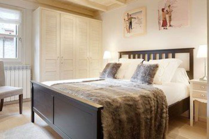 Room 9 of 23