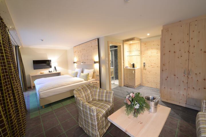 Room 13 of 65