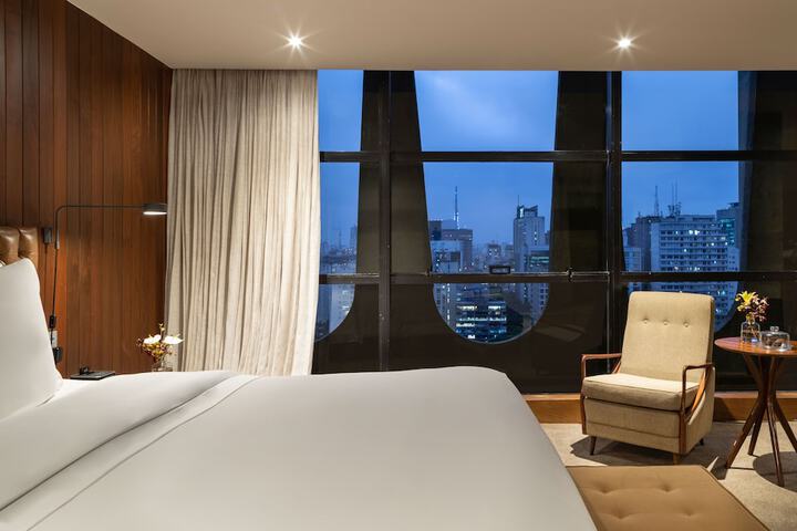 Room 30 of 89