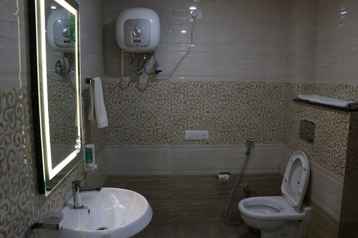 Room 20 of 36