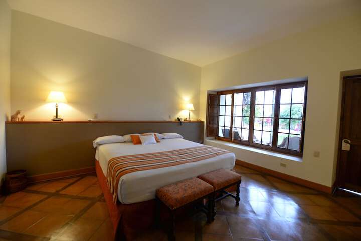 Room 2 of 56