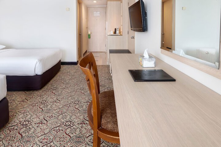 Room 22 of 153