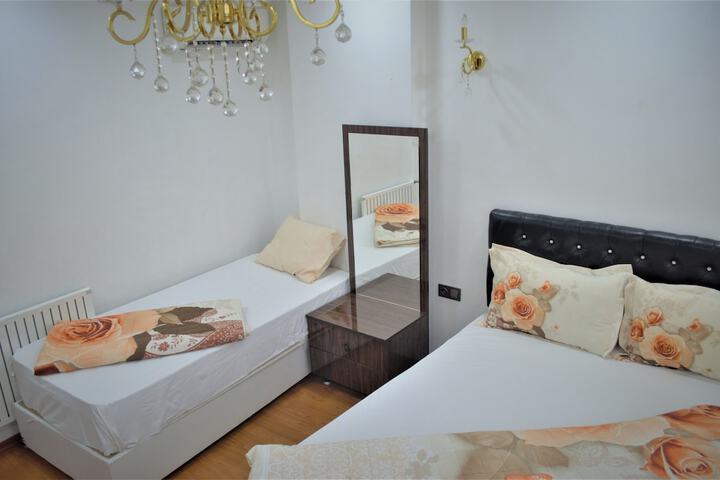 Room 9 of 35