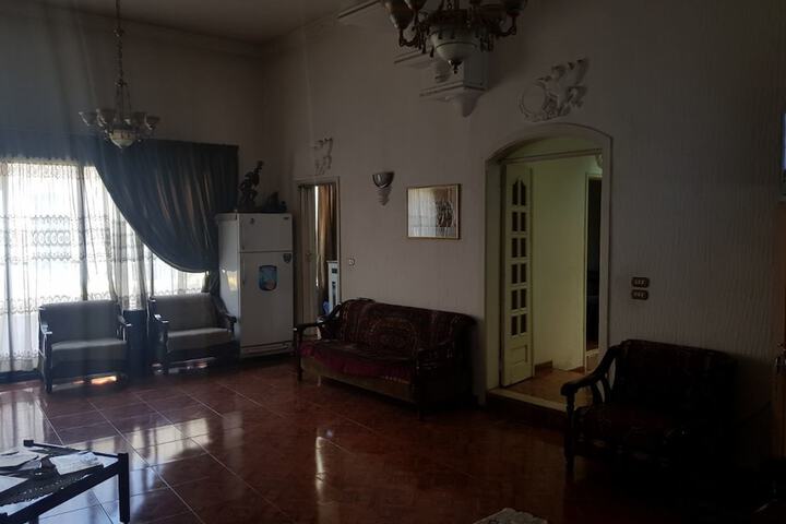 Room 7 of 9