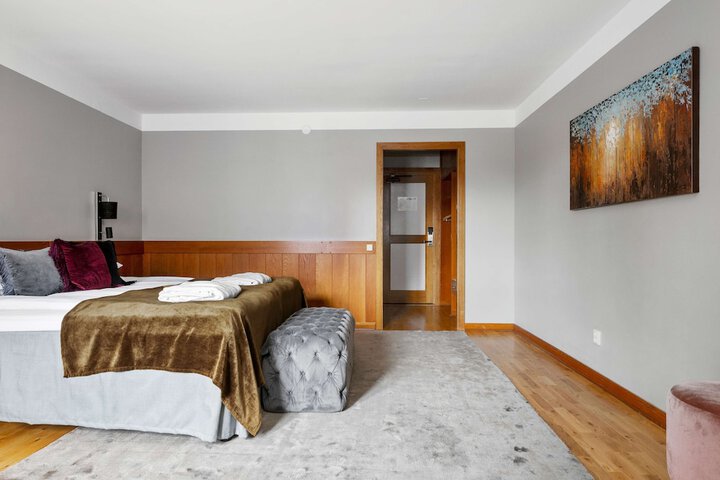 Room 16 of 57