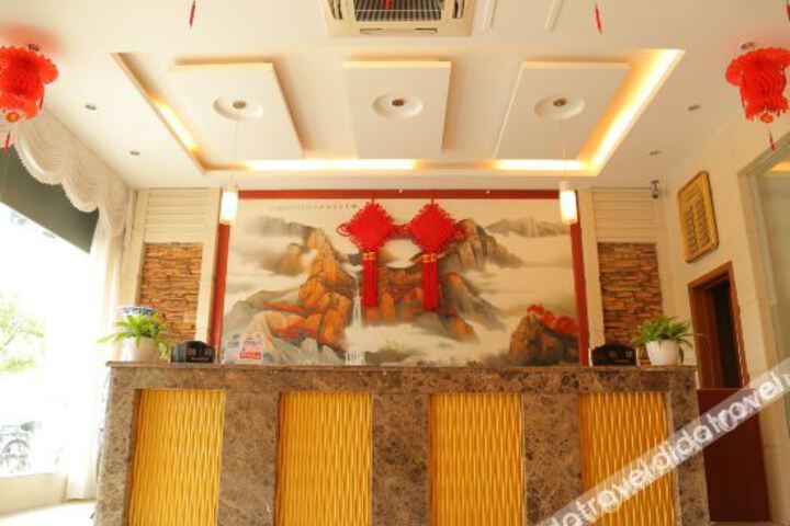 Hotel Interior 10 of 38