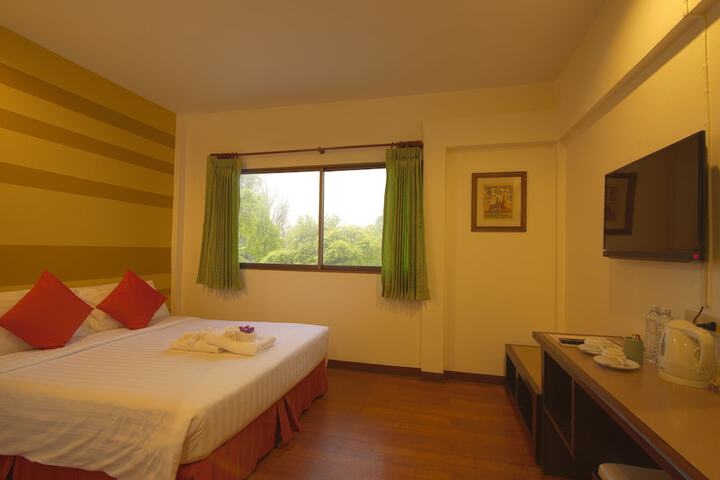 Room 3 of 17