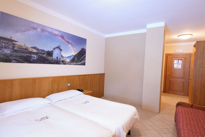 Room 19 of 49