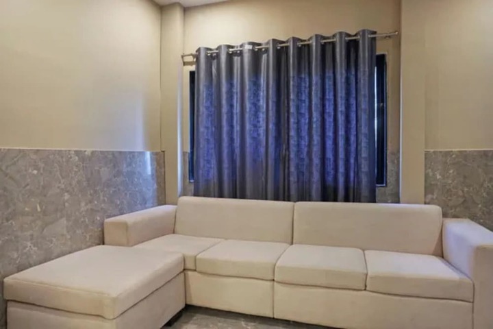 Hotel Interior 9 of 29