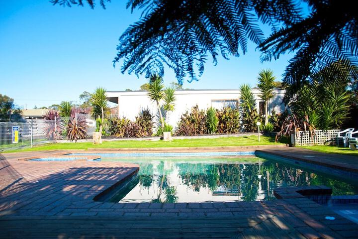 Pools & Facilities