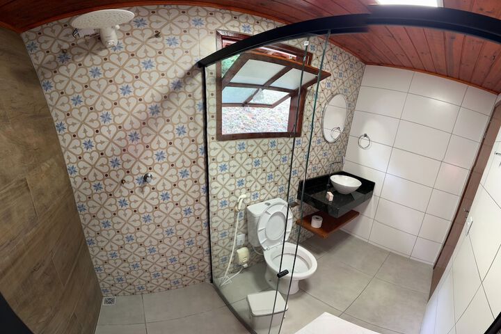 Room 85 of 147