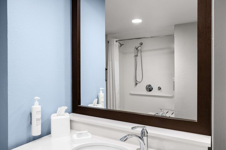 Bathroom shower