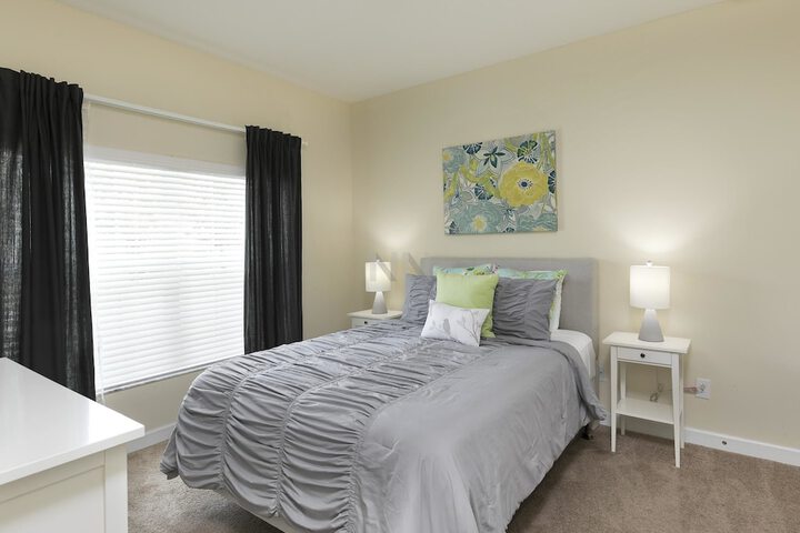 Room 6 of 22