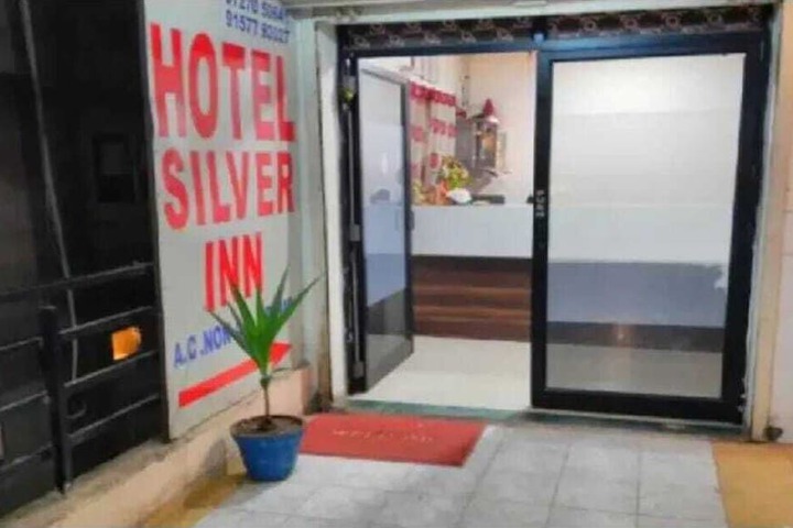 Hotel Silver Inn - Naroda