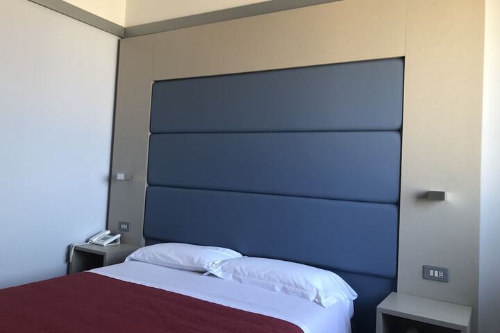 Room 12 of 41