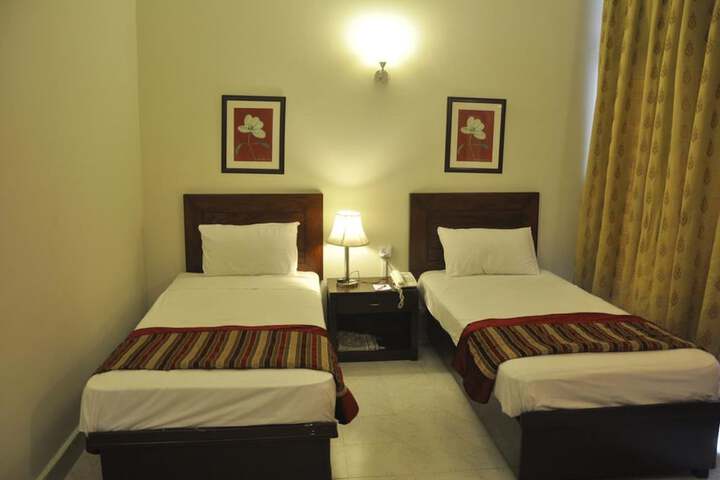Room 4 of 22