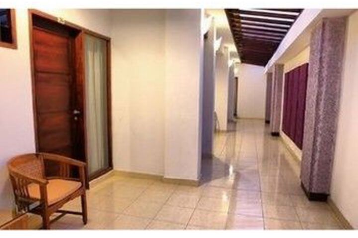Ballroom/Hall 11 of 20