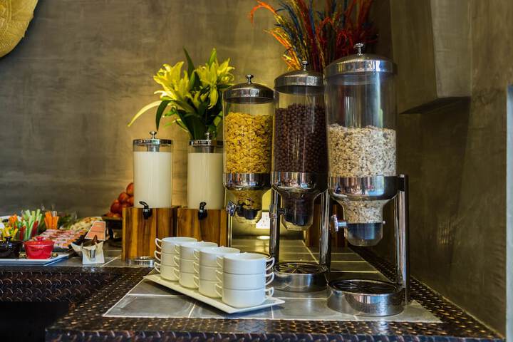 Breakfast/Coffee Service 95 of 111