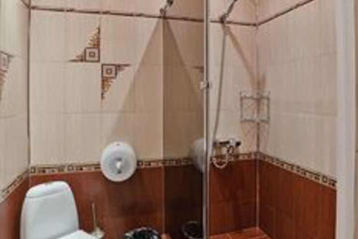 Room 9 of 49