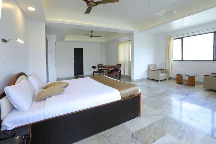 Room 14 of 51