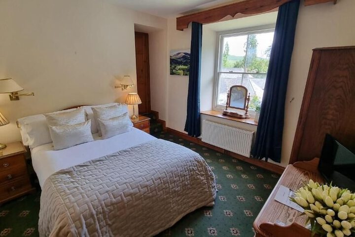 Room 5 of 34