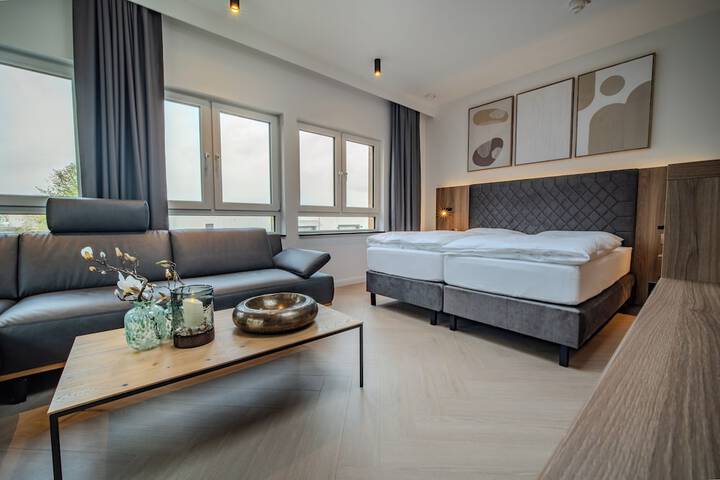 Room 33 of 70