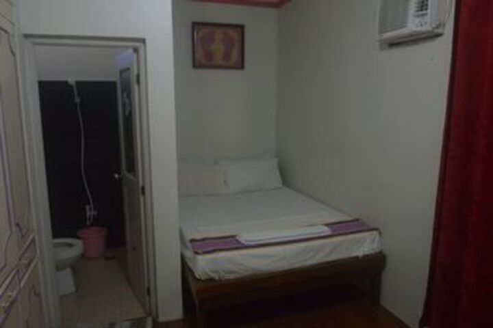 Room 14 of 26