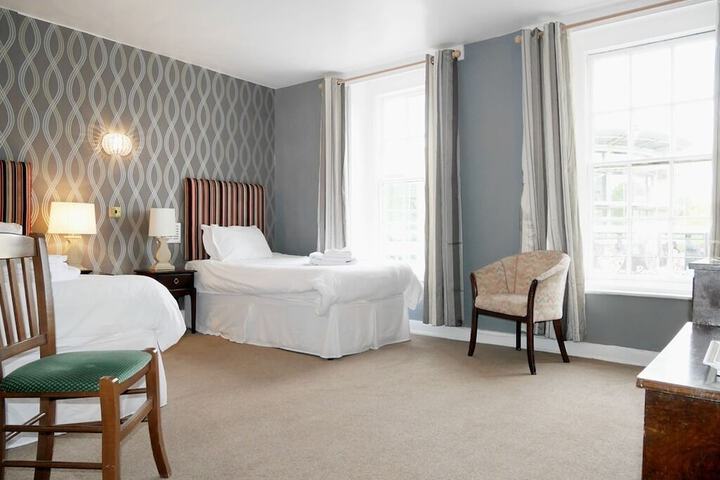 Room 21 of 45