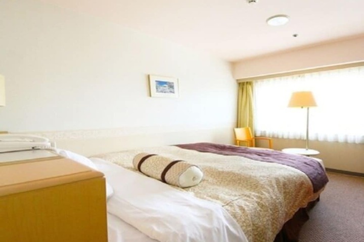 Room 12 of 23