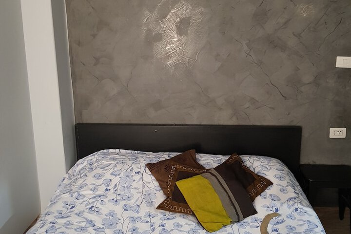 Room 6 of 38