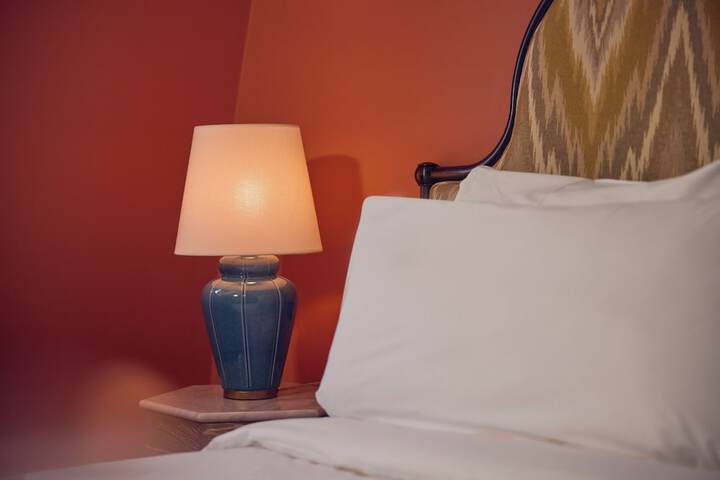 Room 12 of 86