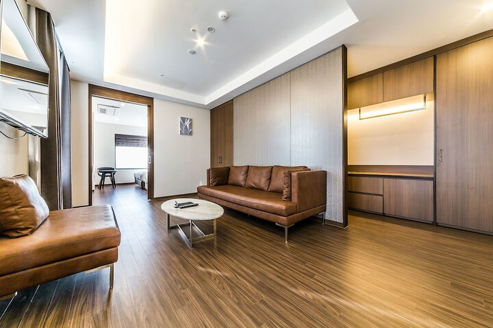 Room 26 of 69