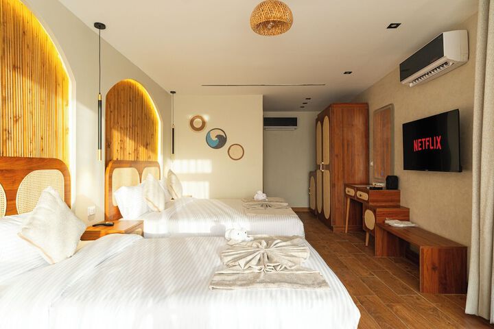 Room 42 of 75