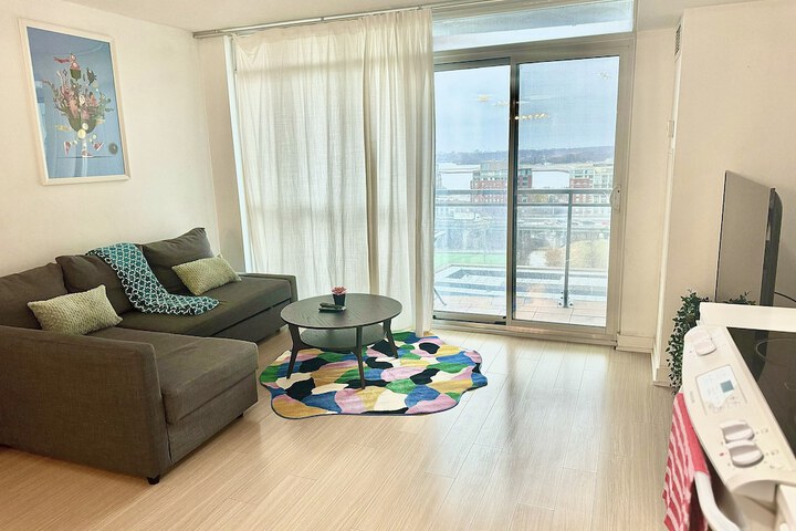 Room 22 of 37