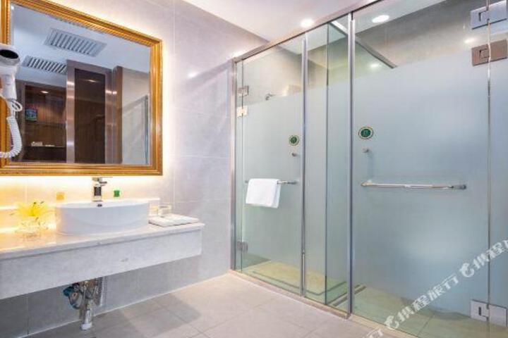 Vienna Hotel(Wuwei Tianyi Mansion Branch)