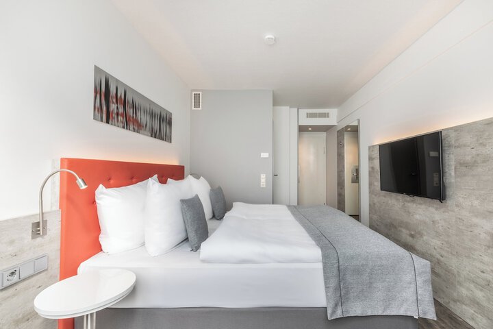 Room 20 of 80