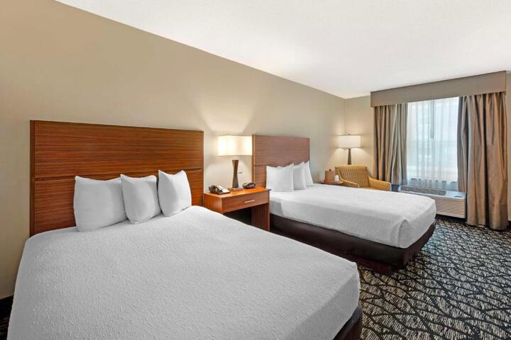 2 Double Beds Ground Floor High Speed Internet Accessible Microwave and Refrigerator Wa (6 of 12)