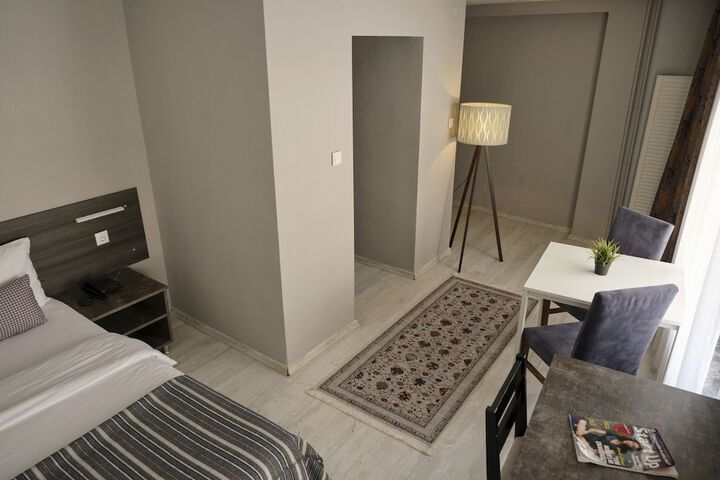 Room 26 of 81