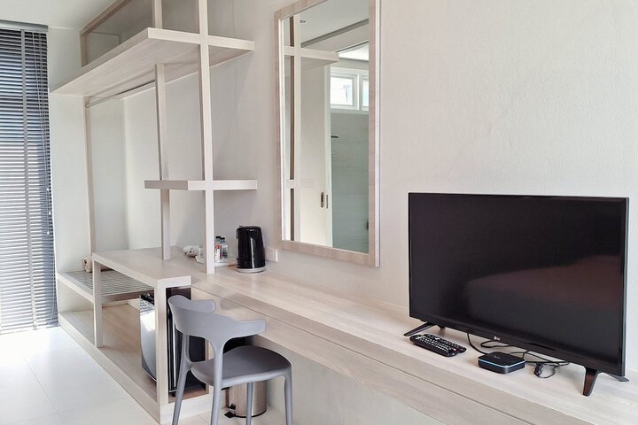 Room 10 of 175