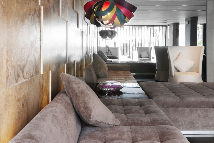 Guest Lobby