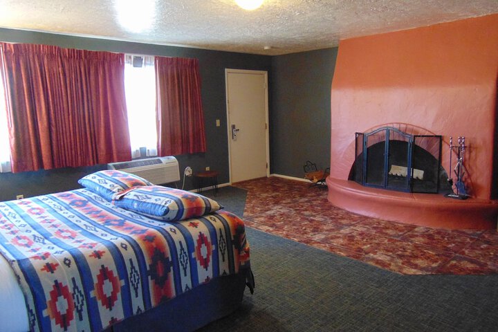 Room 10 of 64