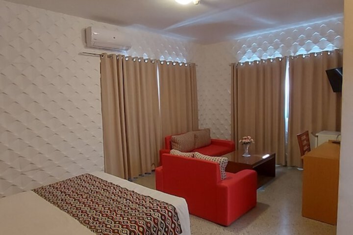 Room 16 of 37