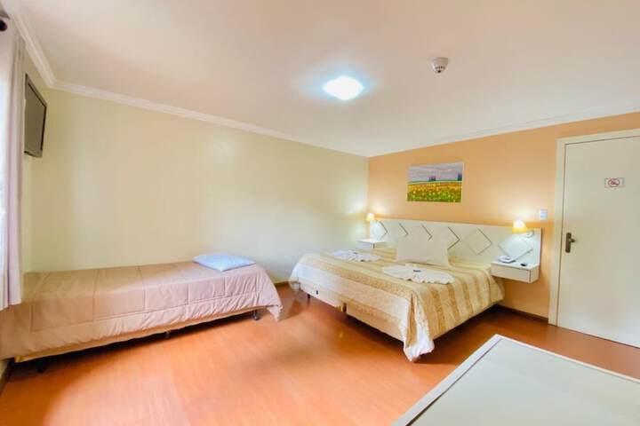 Room 17 of 46