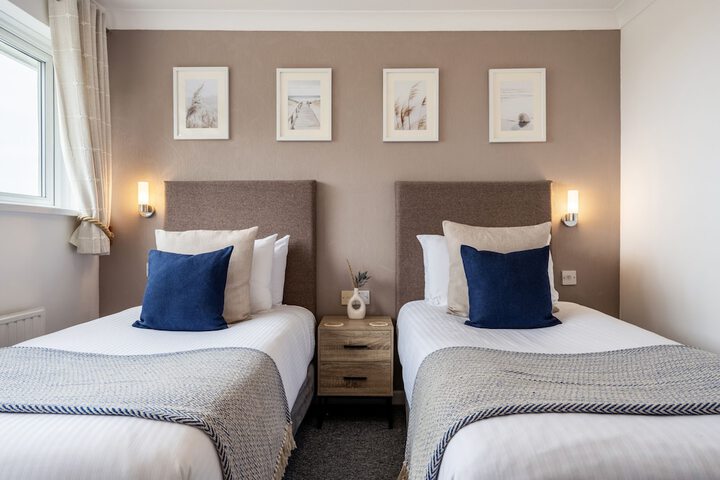Room 17 of 60