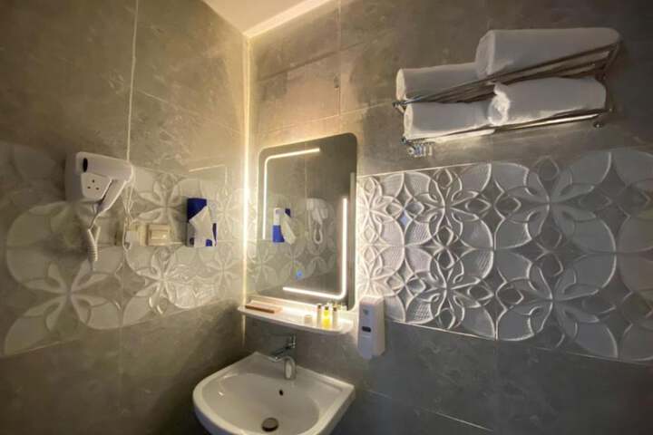 Room 12 of 12