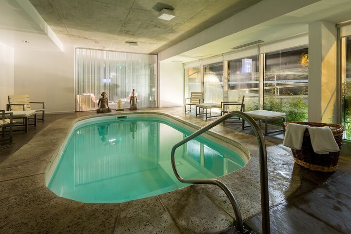 Pools & Facilities