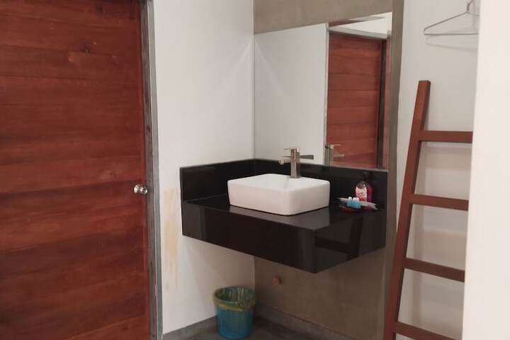 Room 45 of 62