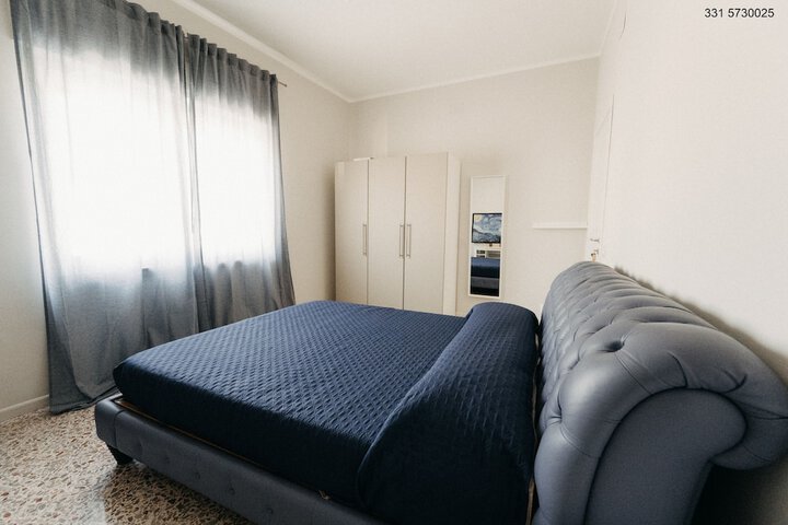 Room 4 of 15