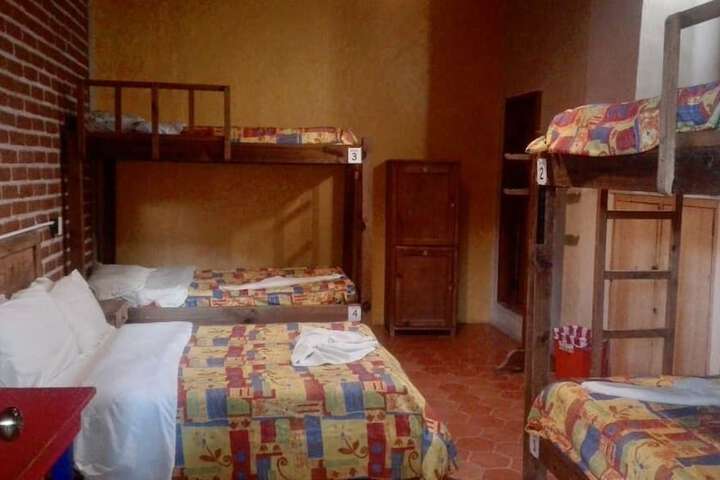 Room 16 of 127