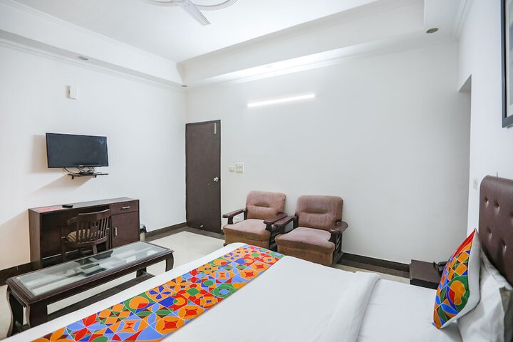 Room 25 of 31